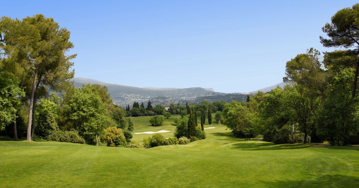 Golf De Saint Donat, Southern France Book Golf Holidays & Breaks